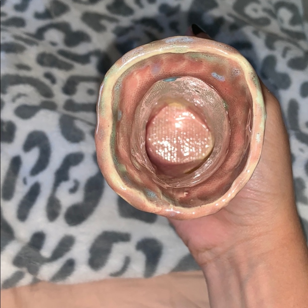 Pot - Picture 2 of 2